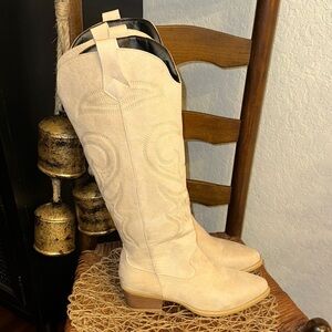 Cream Western Style Women's Boots